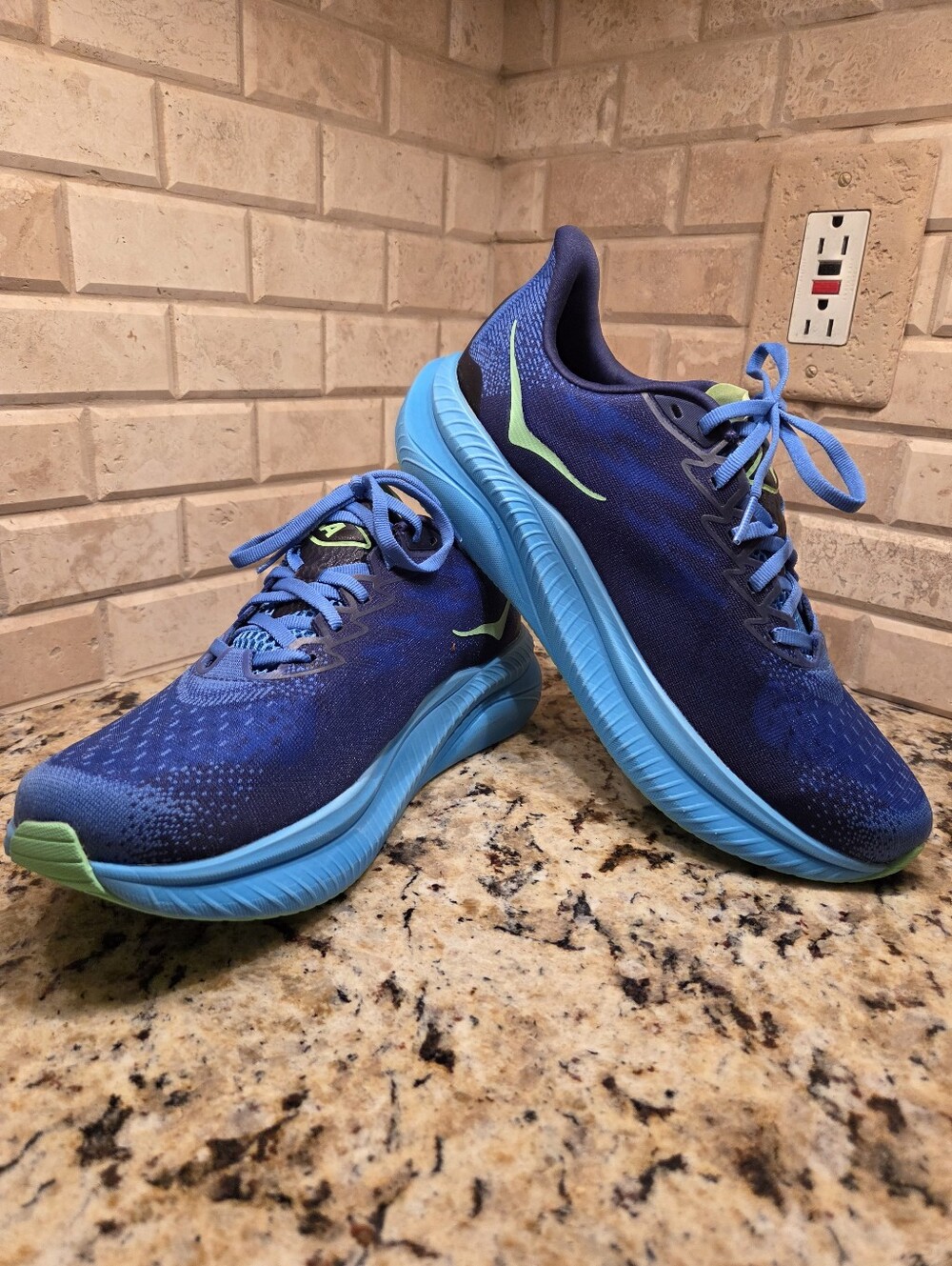 HOKA One One Mach 6 NEW Deadstock w/ OG Box - Picture 7 of 9